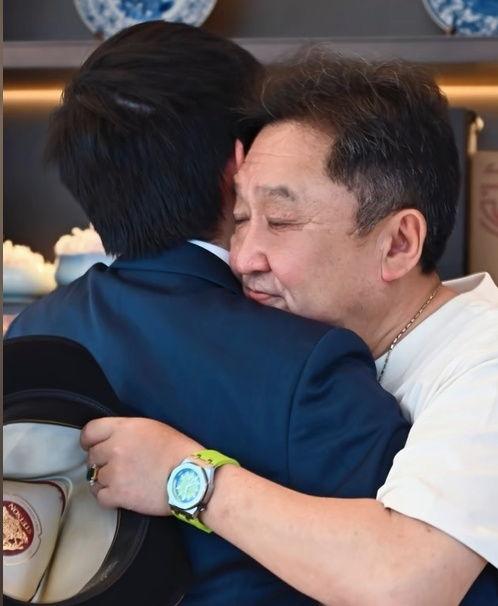 帅气成人礼视频,帅气成人礼视频精彩瞬间回顾