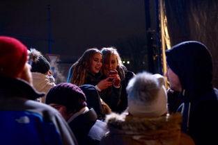 成人午夜狂欢在线视频,揭秘成人在线视频的神秘世界