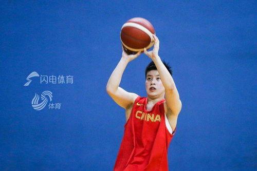 女篮拍成人广告视频,女篮女神演绎运动风采