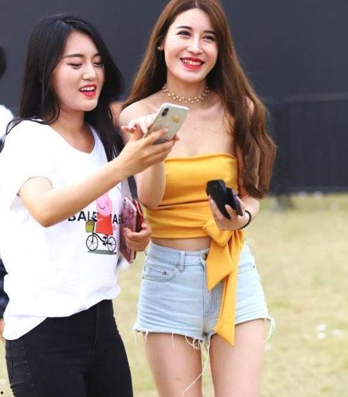 成人胸衣穿搭视频大全,成人胸衣穿搭技巧与风格指南  第3张