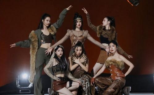 成人舞台古风舞蹈视频,穿越时空的舞台演绎  第2张