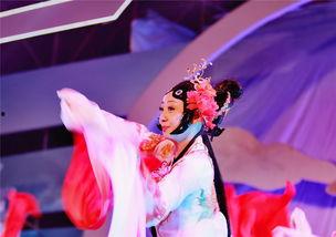 成人舞台古风舞蹈视频,穿越时空的舞台演绎  第3张